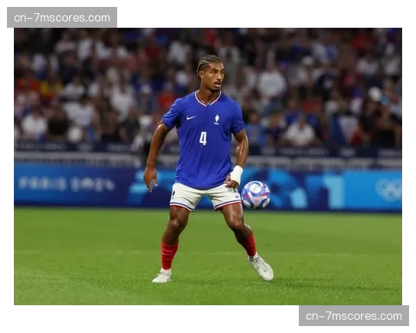 前法国国脚、现任电视评论员指出,现代球员必须加练核心力量以应对高强度身体对抗压迫 前法国国脚、现任电视评论员指出,现代球员必须加练核心力量以应对高强度身体对抗压迫