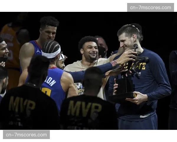 赛后述评：年轻灰熊的学费——经验差距在季后赛首轮暴露无遗